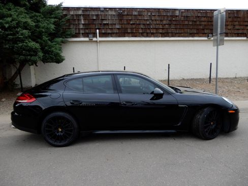 Used 2016 Porsche Panamera 4dr HB 4 image 4