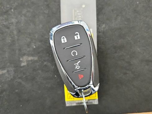 Used 2024 Chevrolet Equinox LT FWD image 21