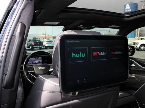 Used 2024 Cadillac Escalade Sport w/ LPO, ONYX Package image 12