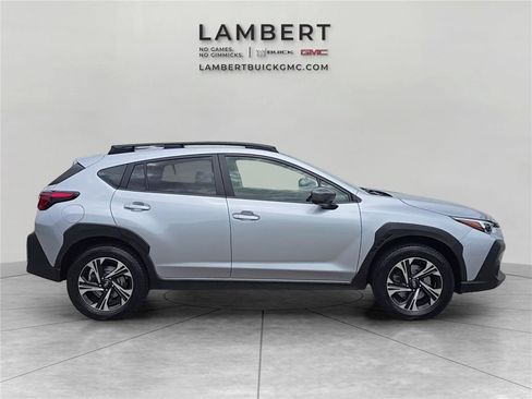 Used 2024 Subaru Crosstrek 2.0i Premium AWD/4WD image 6