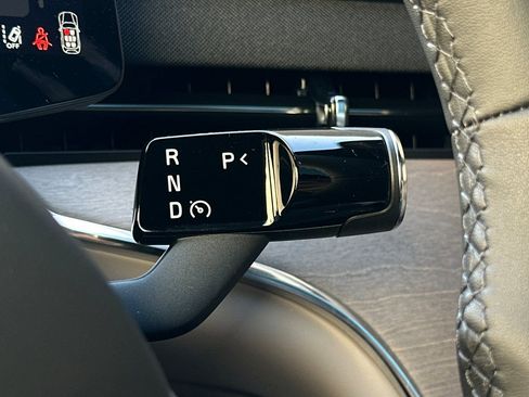 New 2025 Volvo EX90 Plus w/ Protection Package Premier image 25