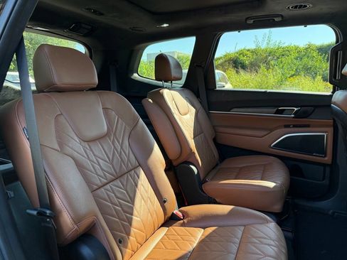 Used 2024 Kia Telluride SX Prestige X-Pro AWD/4WD image 15
