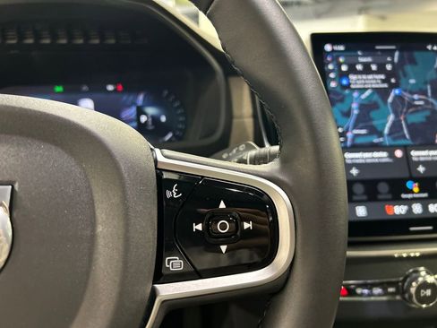 Used 2026 Volvo XC90 B6 Core w/ Protection Package image 14