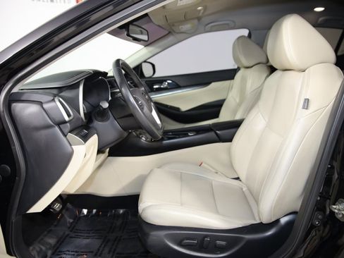 Used 2019 Nissan Maxima 3.5 SV w/ Floor Mat Group image 11