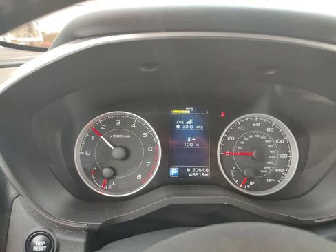 Used 2022 Subaru Ascent Premium w/ Convenience Package AWD/4WD image 6