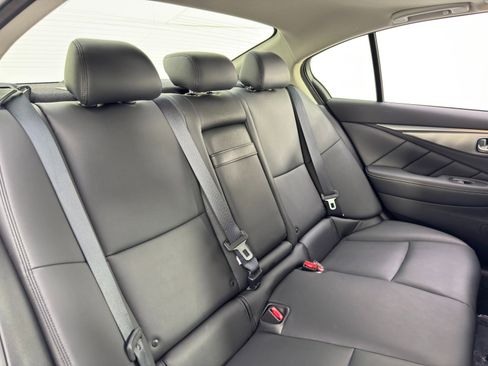 Used 2017 INFINITI Q50 3.0t Premium w/ 3.0T Premium Plus Package image 40