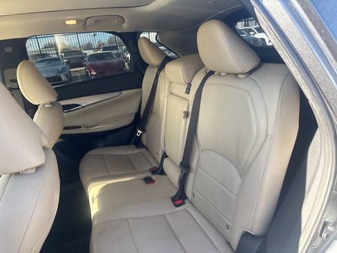 Used 2019 INFINITI QX50 Essential w/ Premium Audio Package image 7