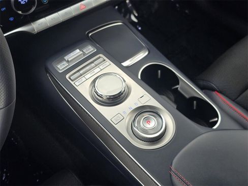 Used 2025 Genesis GV70 2.5T Sport Prestige w/ Sport Prestige Package image 18