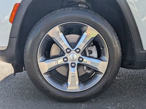 Used 2022 Jeep Grand Cherokee L Limited image 13