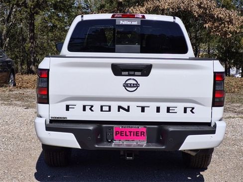 New 2026 Nissan Frontier SV image 4