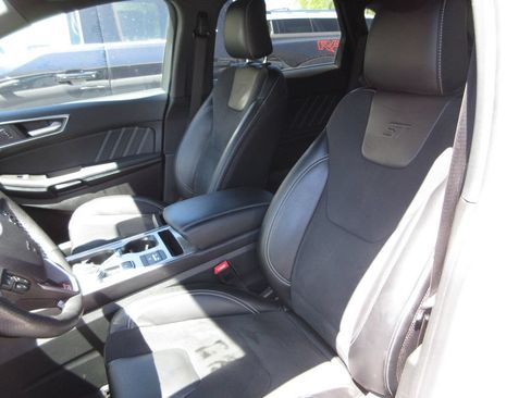 Certified 2024 Ford Edge ST w/ Equipment Group 401A AWD/4WD image 7