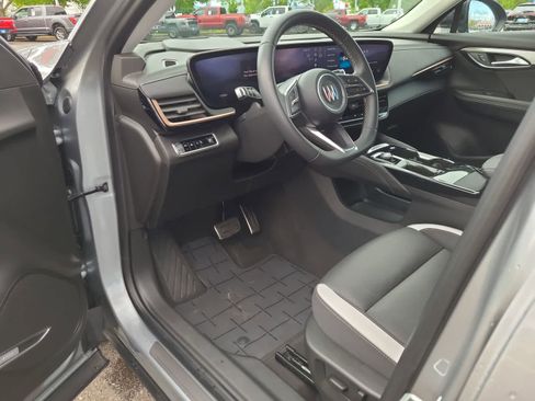 Used 2025 Buick Envision Sport Touring AWD/4WD image 10
