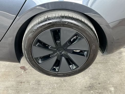 Used 2025 Tesla Model 3 Long Range RWD image 11