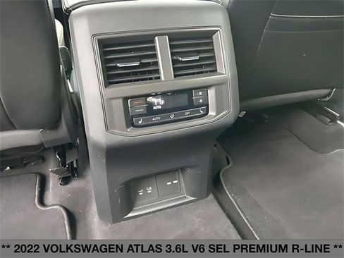 Used 2022 Volkswagen Atlas SEL Premium image 20