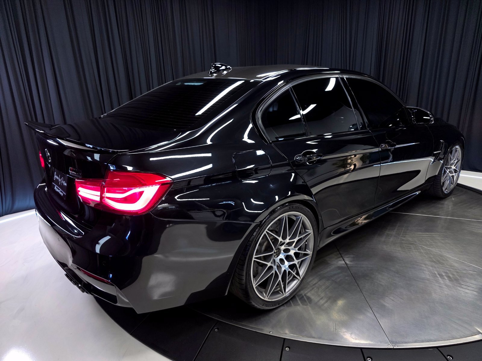 Used 2017 BMW M3 RWD image 59