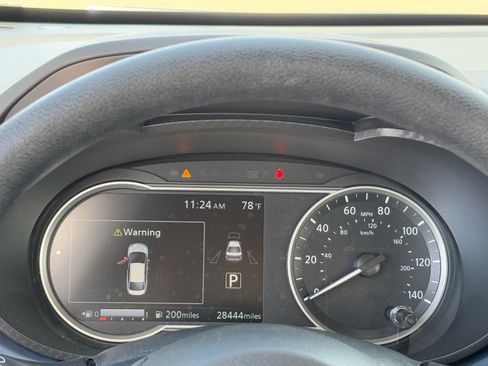 Certified 2025 Nissan Versa SV image 21