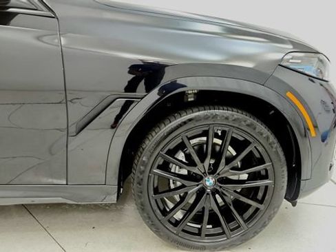 Used 2025 BMW X6 xDrive40i w/ Executive Package AWD/4WD image 21