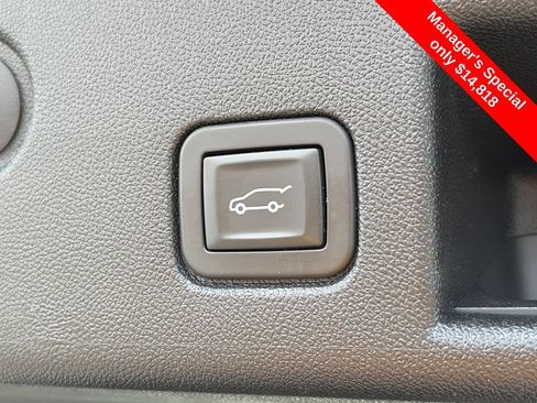Used 2019 Chevrolet Equinox LT AWD/4WD image 8