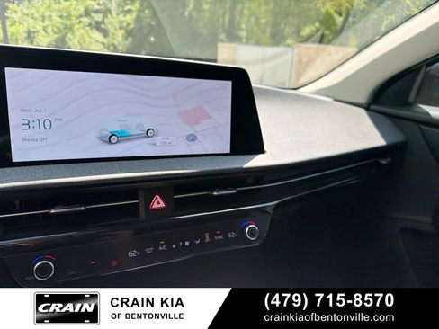 Used 2024 Kia EV6 Light RWD image 19