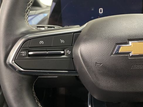 Used 2025 Chevrolet Equinox EV LT w/ Convenience Package image 20