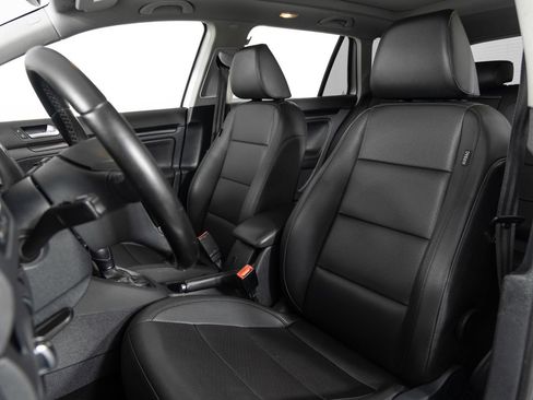 Used 2014 Volkswagen Jetta TDI image 16