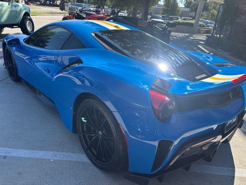Used 2020 Ferrari 488 Pista Coupe RWD image 7