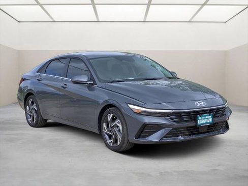 New 2026 Hyundai Elantra Limited FWD image 1