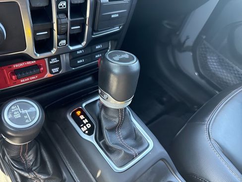 Used 2021 Jeep Wrangler Unlimited Rubicon image 16