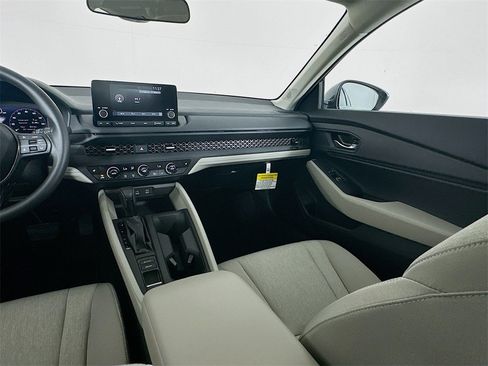 New 2025 Honda Accord SE image 26
