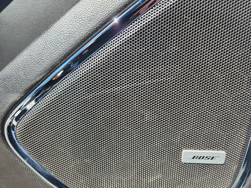 Used 2017 GMC Yukon SLT image 19