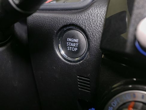 Used 2023 Toyota 4Runner TRD Off-Road Premium w/ Off Road Premium Plus Package AWD/4WD image 30