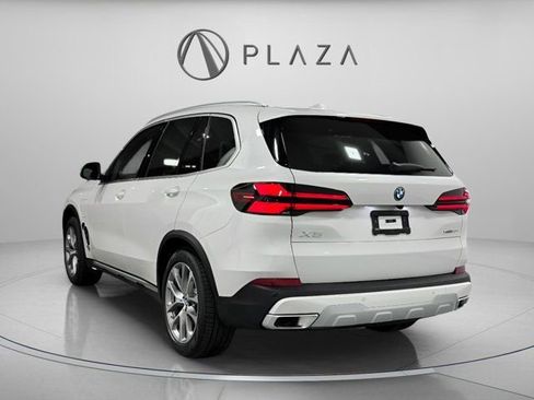 New 2026 BMW X5 xDrive50e w/ Executive Package image 4