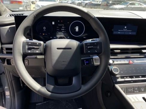 Used 2025 Hyundai Santa Fe Calligraphy image 14