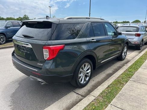 Used 2024 Ford Explorer Limited AWD/4WD image 3