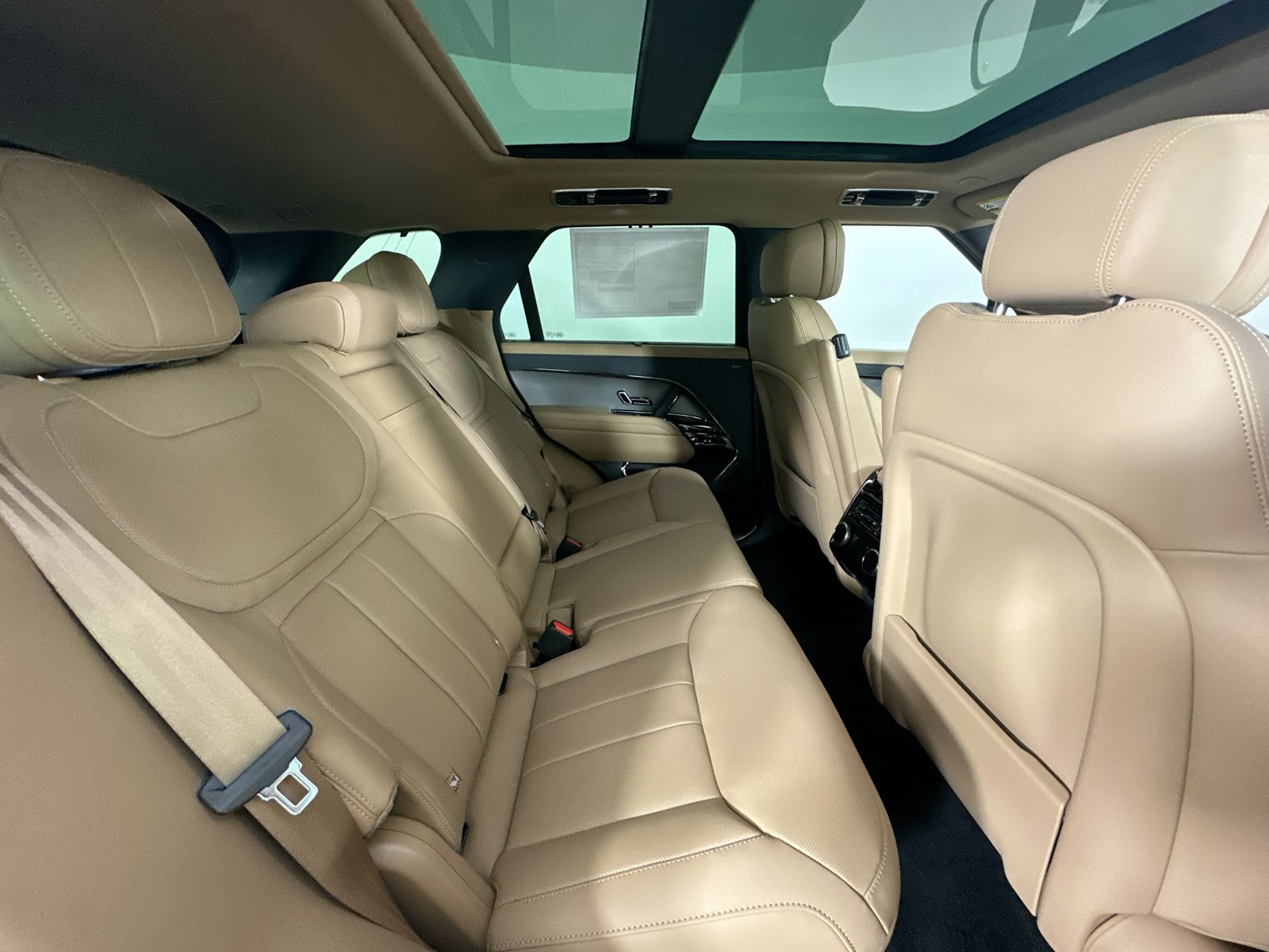 New 2027 Land Rover Range Rover Sport SE AWD/4WD image 44