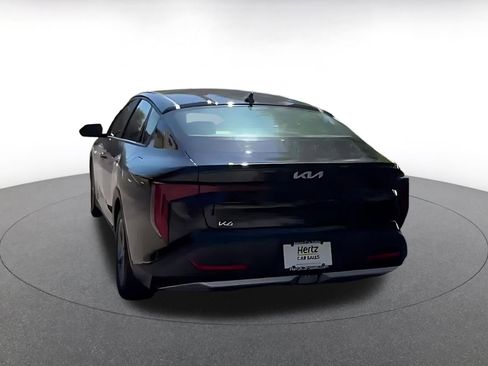 Used 2025 Kia K4 FWD image 10