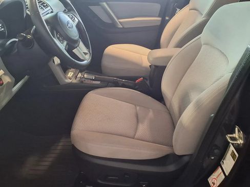 Used 2018 Subaru Forester 2.5i Premium AWD/4WD image 18