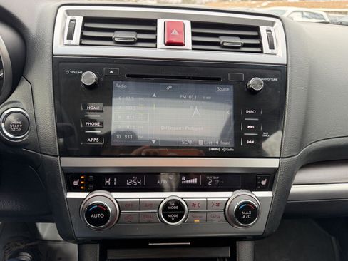 Used 2017 Subaru Legacy 2.5i Limited image 15