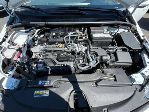 Used 2025 Toyota Corolla LE FWD image 27