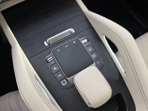 New 2026 Mercedes-Benz GLE 450 4MATIC image 15