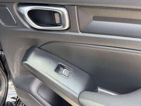 Used 2025 Honda Civic Sport image 52