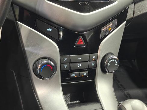 Used 2015 Chevrolet Cruze LT FWD image 8