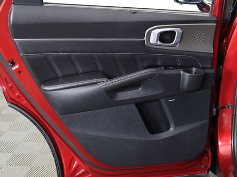 Used 2022 Kia Sorento SX image 31