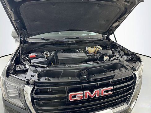 Used 2023 GMC Yukon SLE w/ Gmc Pro Safety Plus Package image 30