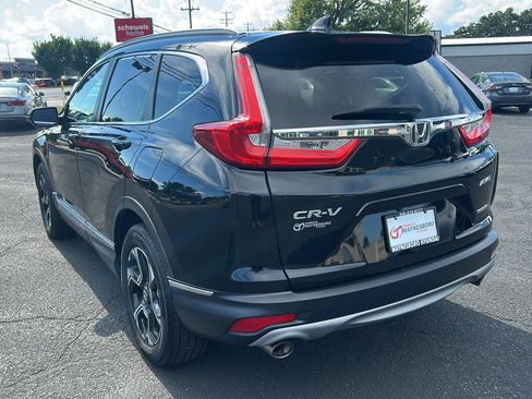 Used 2018 Honda CR-V Touring image 4