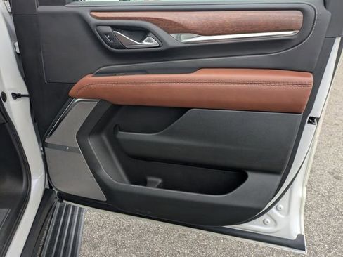 Used 2023 GMC Yukon Denali Ultimate image 44