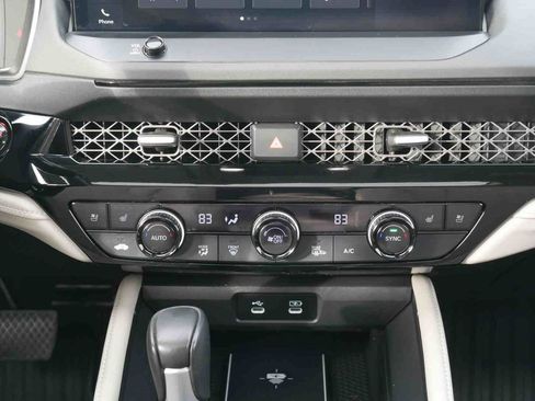 Used 2024 Honda Accord Touring image 7