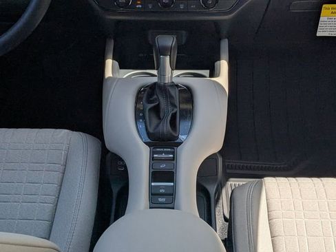 New 2026 Honda HR-V LX image 17