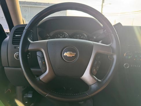 Used 2014 Chevrolet Silverado 2500 LT w/ Z71 Appearance Package AWD/4WD image 15