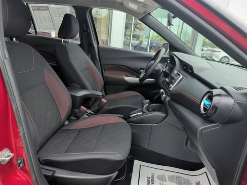 Used 2020 Nissan Kicks SR FWD image 21